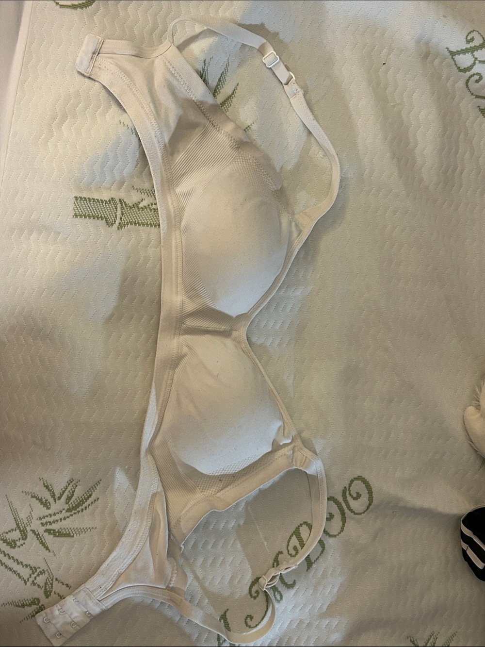 Warner's Cream/White Smooth Full-Coverage Bra